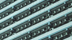 エアコンなしで扇風機を併用する方法とは？