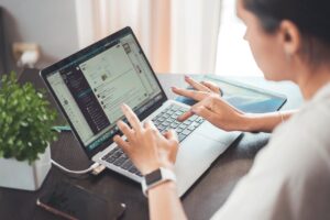 テレワーク中の暑さ対策に最適なサーキュレーターは？